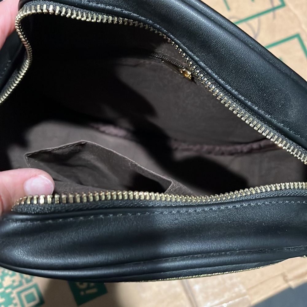 Purse - Picture 2 of 3